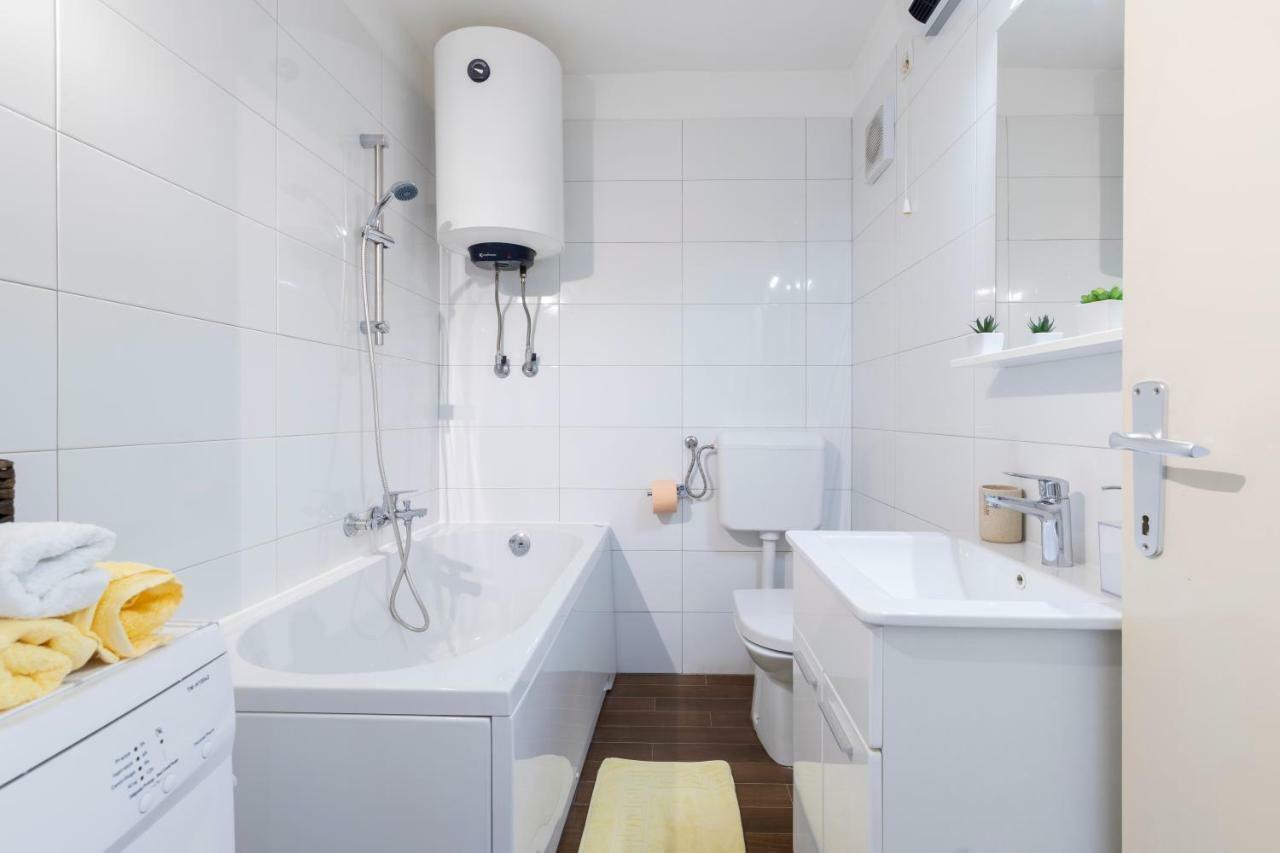 Castropola Apartment Εξωτερικό φωτογραφία